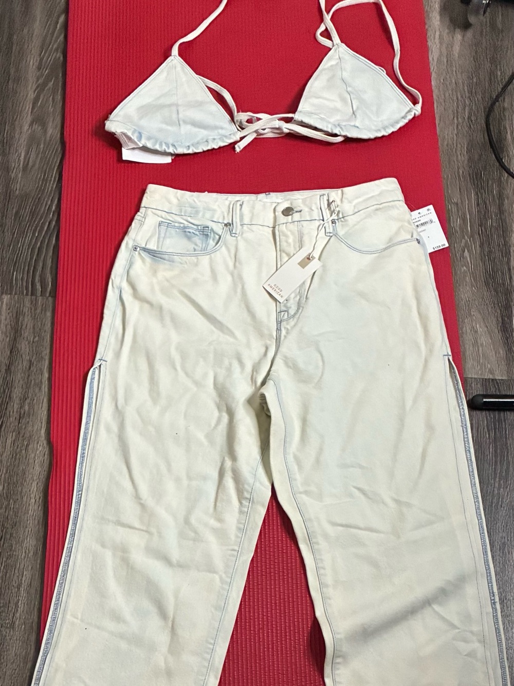 Brand New Good American off white High-Rise Jeans and bra top